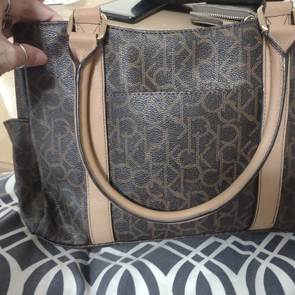 Calvin Klein purse - Picture 2 of 5